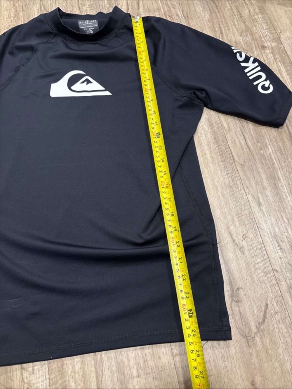 Quiksilver Black Short Sleeve Logo Rash Guard - Picture 6 of 6